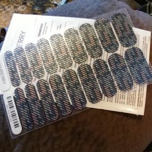 Berry Fizz *NEW* Jamberry Nail Wraps